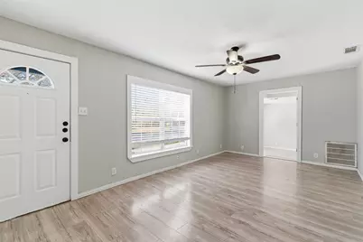 405 N Carr Avenue, Sherman, TX 75090 - Photo 10