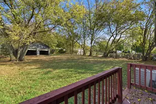 405 N Carr Ave, Sherman, TX 75090 - Photo 20
