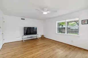 9935 Chippendale Dr, Dallas, TX 75238 - Photo 16