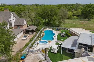 504 Cholla Ct, Fort Worth, TX 76112 - Photo 2