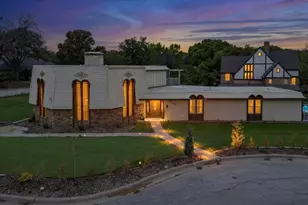 504 Cholla Ct, Fort Worth, TX 76112 - Photo 2