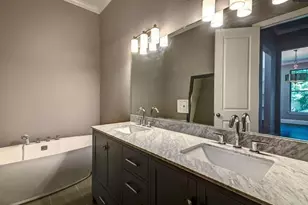 10532 Barrywood Dr, Dallas, TX 75230 - Photo 10