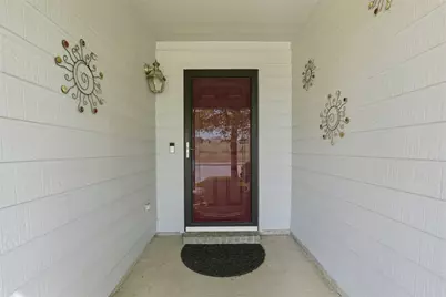 5762 Firethorn Drive, Dallas, TX 75249 - Photo 2