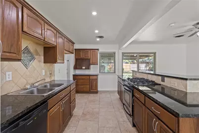 3209 N Calais Street, Sherman, TX 75090 - Photo 8