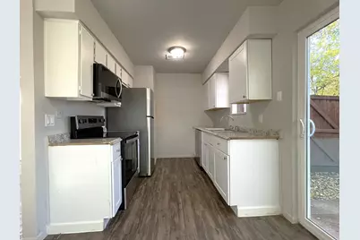 2105 Knoll Crest Drive, Arlington, TX 76014 - Photo 4