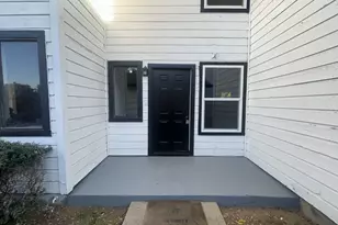 2105 Knoll Crest Dr, Arlington, TX 76014 - Photo 1