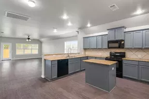 221 Bear Trail, Waxahachie, TX 75165 - Photo 8