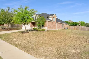 221 Bear Trail, Waxahachie, TX 75167 - Photo 4