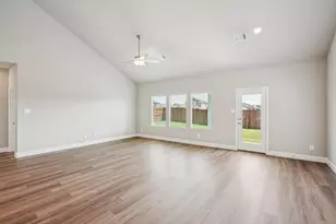 113 Whitlow Dr, Princeton, TX 75071 - Photo 4