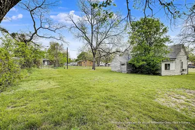 619 Thomas Street, Bonham, TX 75418 - Photo 6