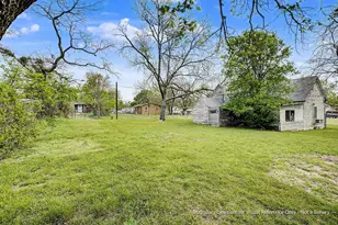 619 Thomas St, Bonham, TX 75418 - Photo 6