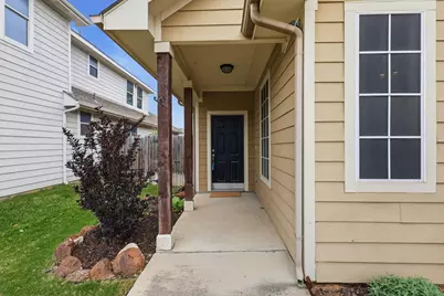 2201 Windsor Farms Drive, Denton, TX 76207 - Photo 2