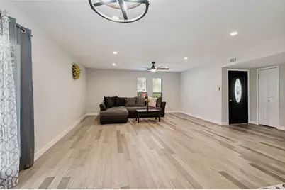 1742 Delaford Drive, Carrollton, TX 75007 - Photo 6