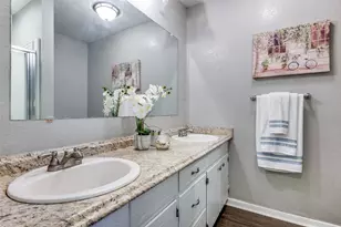 629 Park Ln, Denton, TX 76205 - Photo 10