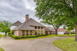 3306 Bluffview Dr, Garland, TX 75043 - Photo 6