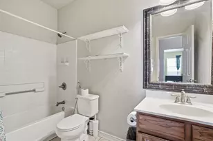 601 Midpark Dr, Euless, TX 76039 - Photo 14