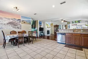 601 Midpark Dr, Euless, TX 76039 - Photo 10