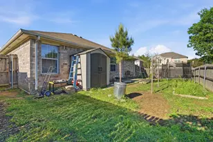 601 Midpark Dr, Euless, TX 76039 - Photo 18