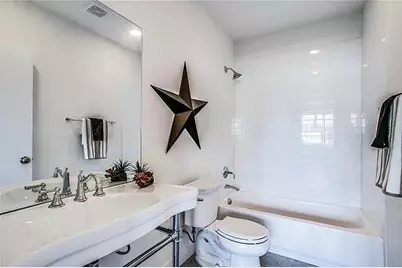 627 Finley Court, Dallas, TX 75208 - Photo 16