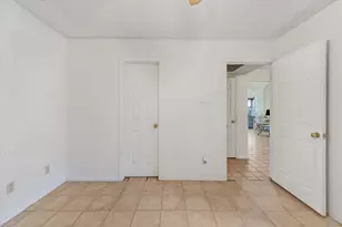 114 Wilshire Ct, Irving, TX 75061 - Photo 10