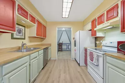 114 Wilshire Court, Irving, TX 75061 - Photo 18