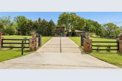 3800 Ranch Estates Drive, Plano, TX 75074 - Photo 2