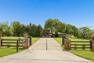 3800 Ranch Estates Dr, Plano, TX 75074 - Photo 2