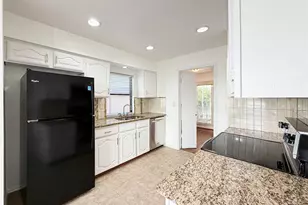 17490 Meandering Way, Dallas, TX 75252 - Photo 12