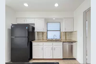 17490 Meandering Way #1102, Dallas, TX 75252 - Photo 10