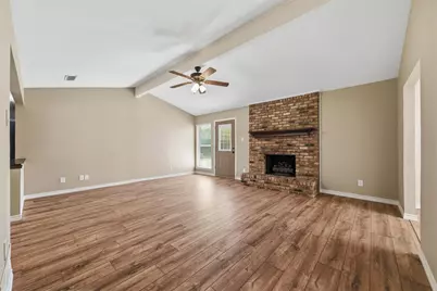 714 Royal Oaks Drive, Garland, TX 75040 - Photo 8