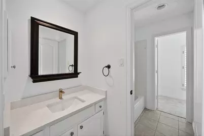 7100 Oakbrook Drive, Plano, TX 75025 - Photo 30