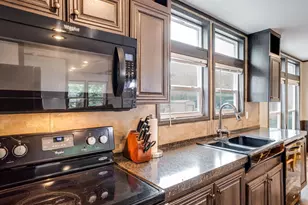 3417 Hawaiian Ct, Granbury, TX 76048 - Photo 10