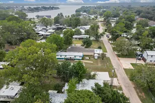 3417 Hawaiian Ct, Granbury, TX 76048 - Photo 36