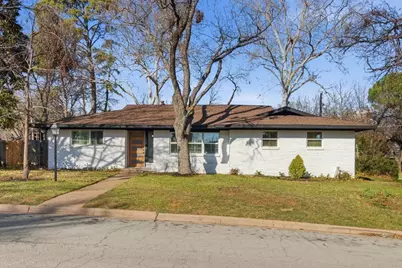 1509 University Drive, Arlington, TX 76013 - Photo 1