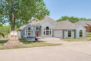 3320 Preston Club Dr, Sherman, TX 75092 - Photo 2