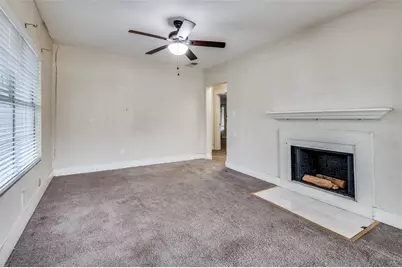 1015 Kings Highway, Dallas, TX 75208 - Photo 2