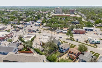1015 Kings Highway, Dallas, TX 75208 - Photo 14