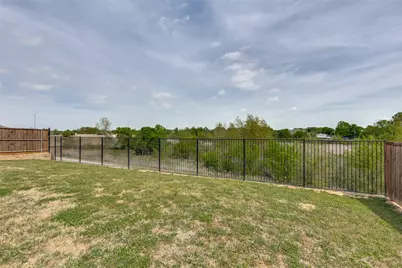 9016 Bison Creek Drive, Fort Worth, TX 76131 - Photo 34
