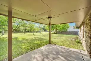 104 Prairie View Ln, Red Oak, TX 75154 - Photo 2