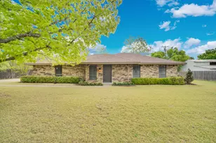 104 Prairie View Ln, Red Oak, TX 75154 - Photo 1
