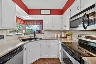 3909 Sunday Hill Dr, Arlington, TX 76016 - Photo 16