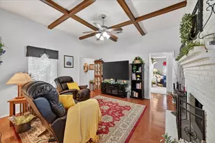 3909 Sunday Hill Dr, Arlington, TX 76016 - Photo 6