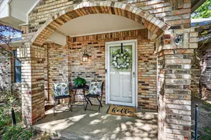 3909 Sunday Hill Dr, Arlington, TX 76016 - Photo 2