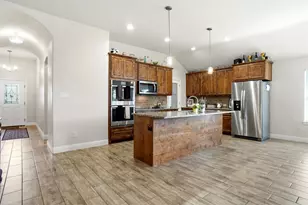 904 Avagail Ave, Springtown, TX 76082 - Photo 12