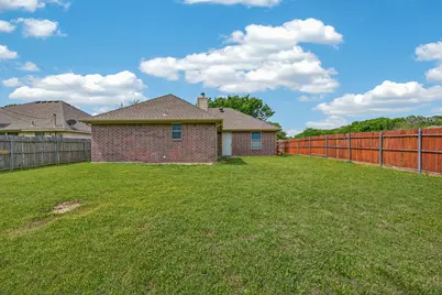 3205 Carverly Avenue, Fort Worth, TX 76119 - Photo 32