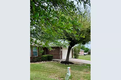 14145 Snaffle Bit Trail, Fort Worth, TX 76052 - Photo 2