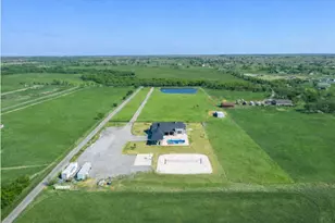 8701 County Rd 1129, Godley, TX 76044 - Photo 22