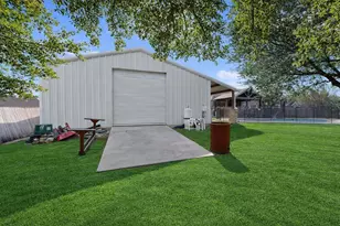 16036 University Dr, Forney, TX 75126 - Photo 38