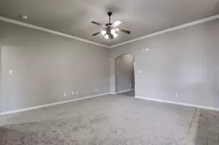 205 Commonwealth Cir, Waxahachie, TX 75165 - Photo 8