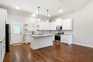 101 Monarch Ln, Poolville, TX 76487 - Photo 8